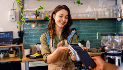 Automatyzacja it w bankowości_rozwiązania wspierające niezawodność usług finansowych